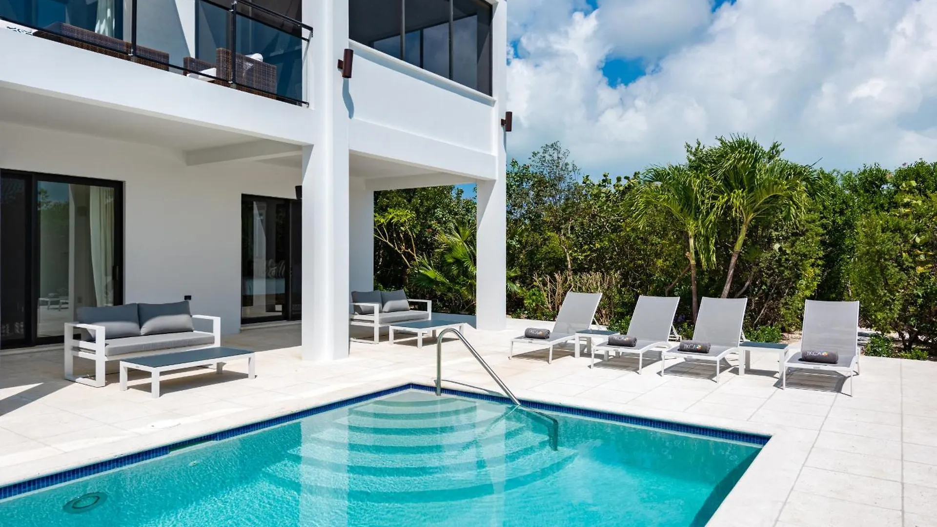 Alize Villa - 4 Bedroom Ocean View Long Bay