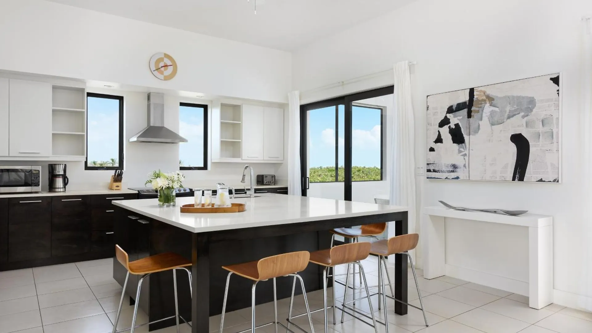 Alize Villa - 4 Bedroom Ocean View Long Bay Turks- und Caicosinseln